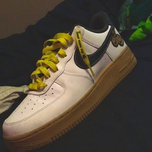 ONLY THE LEFT SHOE | 2021 Air Force 1 LV8 ‘Go The Extra Smile’